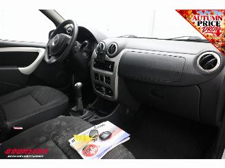 Dacia Logan MCV 1.6 MPI Lauréate Airco PDC picture 9