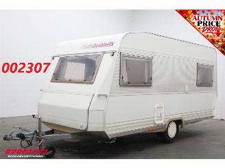 skadebil caravan Dethleffs  RB 5A Dwarsbed Middenkeuken 1996/10