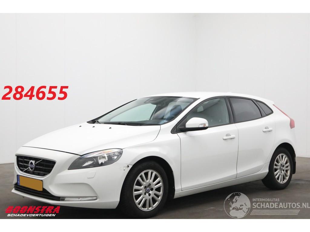 Volvo V-40 2.0 D2 Kinetic Cruise AHK SHZ Bluetooth