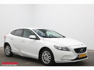 Volvo V-40 2.0 D2 Kinetic Cruise AHK SHZ Bluetooth picture 2