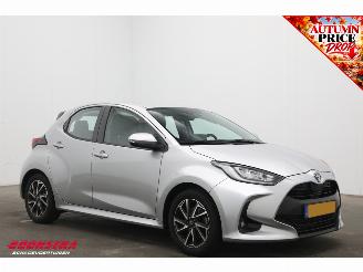 Toyota Yaris 1.5 Hybrid Dynamic Cruise Camera Bluetooth Clima picture 2