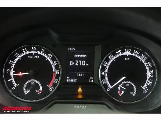 Skoda Octavia Combi 1.6 TDI Greentech Ambition Cruise Bluetooth Airco picture 12