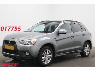 krockskadad bil auto Mitsubishi ASX 1.6 Intense ClearTec Pano Cruise PDC Clima 2011/3