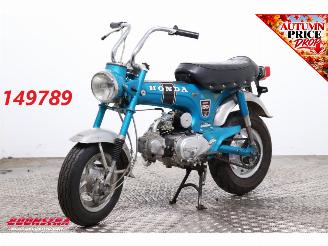 begagnad bil bromfiets Honda  Dax 50 BY 1974 6.266 km! 1974/4