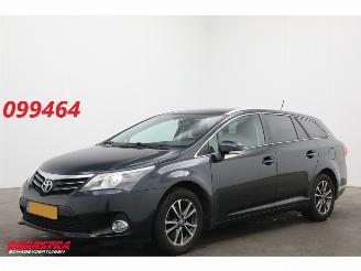 skadebil auto Toyota Avensis 1.8 VVTi Aut. Dynamic Bsn. AHK Camera SHZ Clima Cruise Navi 2014/7