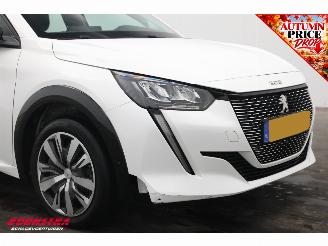 Peugeot e-208 EV Active Pack 50 kWh Cruise Navi Apple/Android PDC Clima picture 11