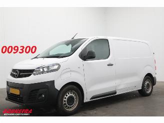damaged passenger cars Opel Vivaro-e L2 75 kWh Cruise Navi Apple/Android Camera PDC 2023/3