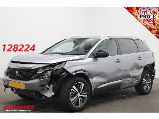 Schadeauto Peugeot 5008 1.2 PureTech Aut. Allure Pack Business 7p Cruise Navi Virtual Apple/Android Camera PDC Clima 2023/10