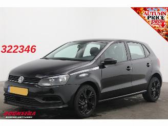 krockskadad bil auto Volkswagen Polo 1.0 Bluemotion Comfortline 5Drs. Airco PDC Cruise 2017/8