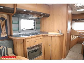 Burstner  Trecento 525 TL Middenkeuken Lengtebed picture 21
