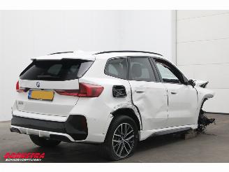 BMW iX1 eDrive20 67 kWh M Sport H/K ACC Navi Virtual Apple/Android Memory Camera PDC Clima picture 3