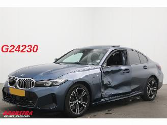 Unfallwagen BMW 3-serie 330e M Sport Pano H/K Camera SHZ ACC Apple/Android 2026/3