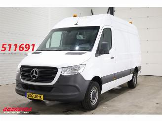 krockskadad bil bedrijf Mercedes Sprinter 315 CDI 9G-tronic L2-H2 RWD Airco Cruise Camera AHK 2023/6