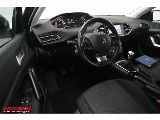 Peugeot 308 SW 1.2 PureTech Blue Lease Navi Clima Cruise LED Apple/Android picture 10