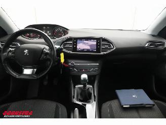 Peugeot 308 SW 1.2 PureTech Blue Lease Navi Clima Cruise LED Apple/Android picture 6