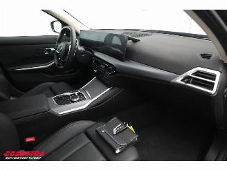 BMW 3-serie 318i HUD ACC Navi Virtual Leder Memory SHZ Camera PDC Clima picture 14