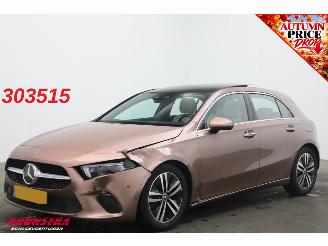 krockskadad bil auto Mercedes A-klasse 180 Business Solution Luxury Aut. Pano Memory Burmester SHZ Camera Leder 2021/4