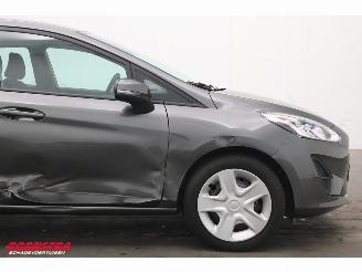 Ford Fiesta 1.1 Trend 5Drs. AHK Airco PDC Navi Apple/Android picture 6