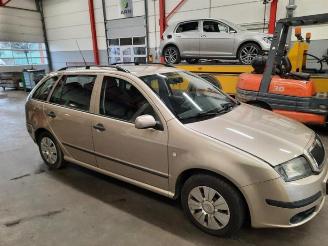 Skoda Fabia Fabia (6Y5), Combi 5-drs, 2000 / 2007 1.4i 16V picture 3