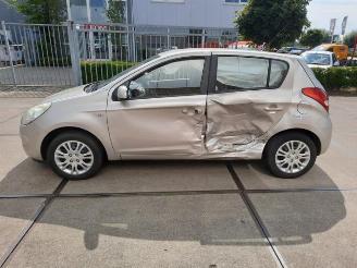Hyundai I-20 i20, Hatchback, 2008 / 2015 1.2i 16V picture 3