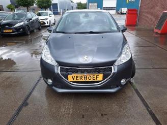 Peugeot 208 208 I (CA/CC/CK/CL), Hatchback, 2012 / 2019 1.2 Vti 12V PureTech 82 picture 2