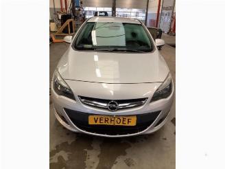 Auto da rottamare Opel Astra Astra J (PC6/PD6/PE6/PF6), Hatchback 5-drs, 2009 / 2015 1.4 Turbo 16V 2012/9