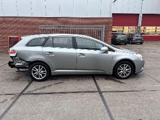 Toyota Avensis  picture 2