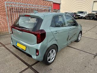 Kia Picanto  picture 3