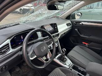 Volkswagen T-Roc  picture 15