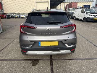 Renault Captur  picture 3