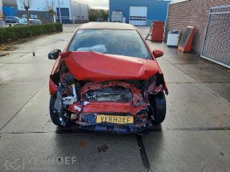 Vrakbiler auto Toyota Yaris Yaris III (P13), Hatchback, 2010 / 2020 1.0 12V VVT-i 2014/5