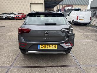 Volkswagen T-Roc  picture 7