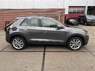 Volkswagen T-Roc  picture 4