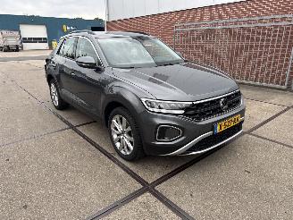 Volkswagen T-Roc  picture 2