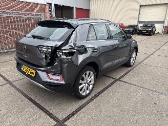 Volkswagen T-Roc  picture 5