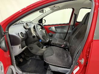 Peugeot 107 5-Drs 1.0-12V XR Airco picture 21