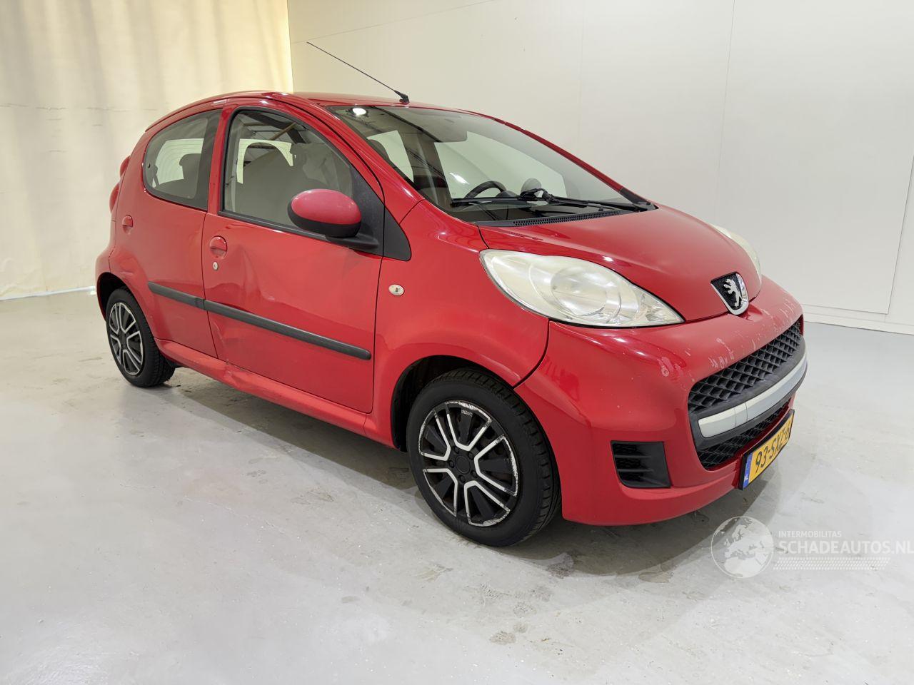 Peugeot 107 5-Drs 1.0-12V XR Airco