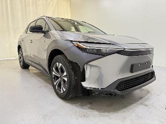 krockskadad bil auto Toyota bZ4X Electric Active Aut. 2023/10