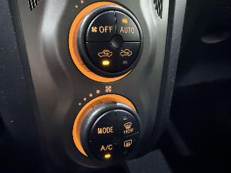 Toyota Yaris 5-Drs 1.3 VVT-i Automaat Clima picture 21