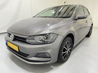 Schadeauto Volkswagen Polo VI 5-Drs 1.0 MPI Airco 2018/4