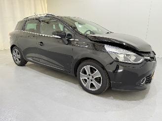 Damaged car Renault Clio Estate 1.5 dCi Night&Day Navi 2015/8