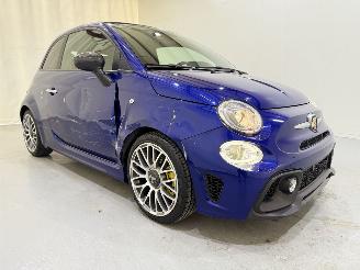 krockskadad bil auto Abarth Cayman 595 C 1.4 T-Jet 70th Anniversary 2020/9