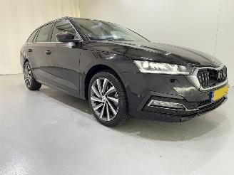 Schadeauto Skoda Octavia Combi 1.4 TSI iV PHEV Business 2021/3