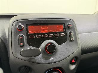 Toyota Aygo HB 1.0 VVT-i Airco NAP picture 15
