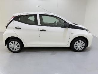 Toyota Aygo HB 1.0 VVT-i Airco NAP picture 19