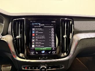 Volvo V-60 2.0 T8 Recharge PHEV R Design AWD picture 41