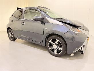 škoda osobní automobily Toyota Aygo 1.0 VVT-i x-clusiv Cabrio Clima 2016/11