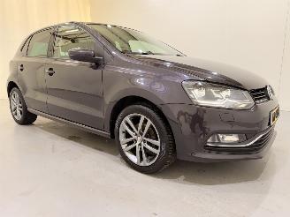 Damaged car Volkswagen Polo V HB 1.0 Lounge Clima 2015/6