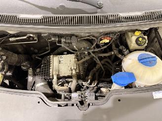 Volkswagen Transporter 2.0 TDI L2 Comfortline Airco picture 14