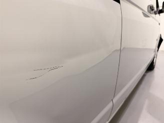 Volkswagen Transporter 2.0 TDI L2 Comfortline Airco picture 19